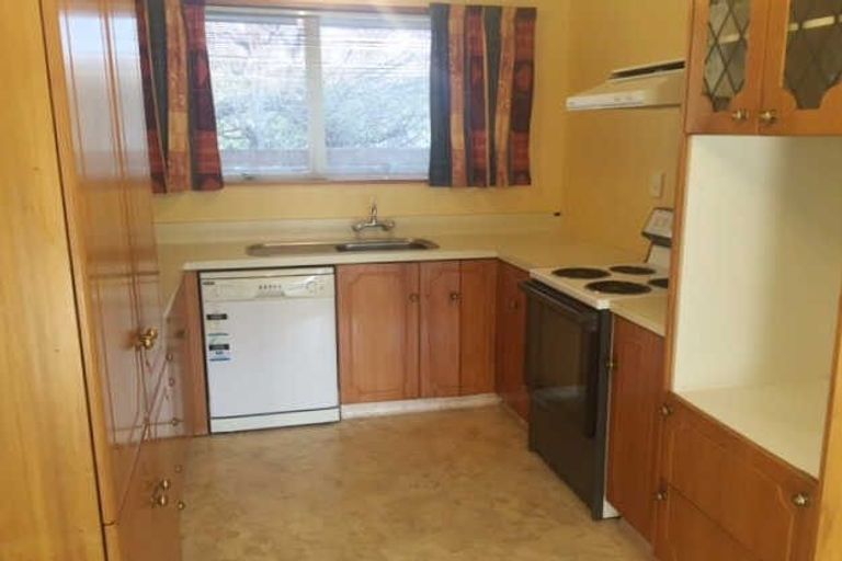 Photo of property in 2/38 Waimairi Road, Upper Riccarton, Christchurch, 8041