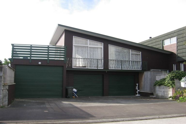 Photo of property in 4 Weston Avenue, Roslyn, Palmerston North, 4414