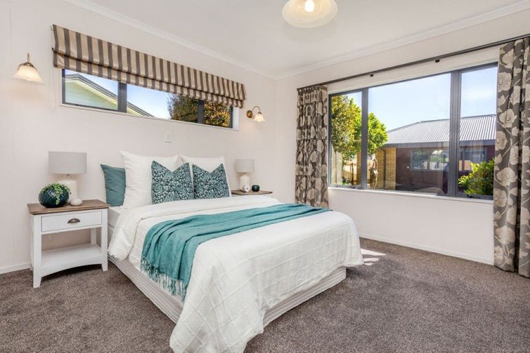 Photo of property in 19 King Street, Dannevirke, 4930