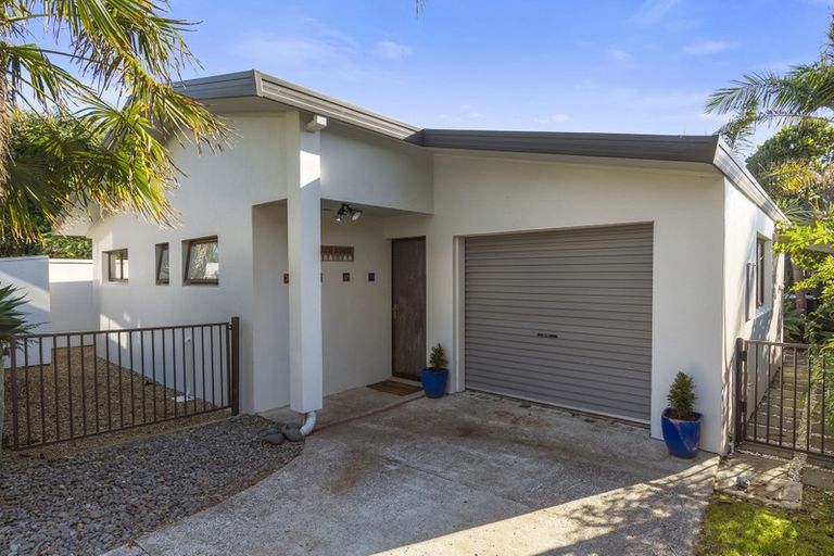 Photo of property in 1043b Papamoa Beach Road, Papamoa Beach, Papamoa, 3118