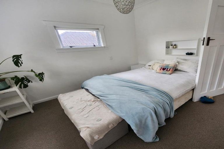 Photo of property in 81 Mangorei Road, Strandon, New Plymouth, 4312