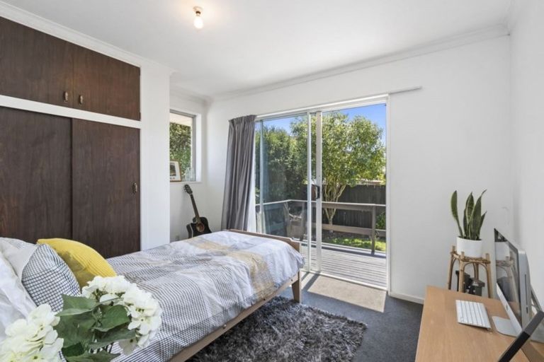 Photo of property in 1/96 Lake Terrace Road, Burwood, Christchurch, 8061