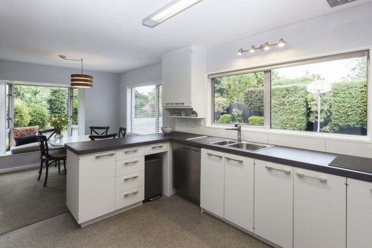 Photo of property in 15 Chepstow Avenue, Fendalton, Christchurch, 8052