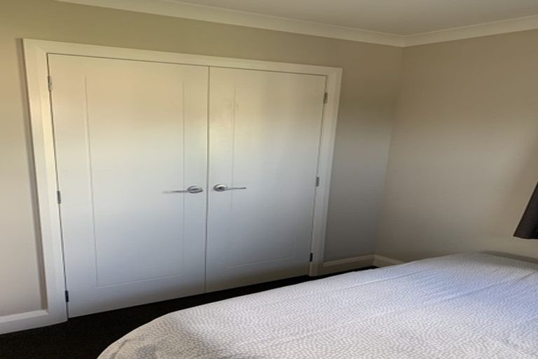 Photo of property in 16 Regent Street, Silverdale, Hamilton, 3216