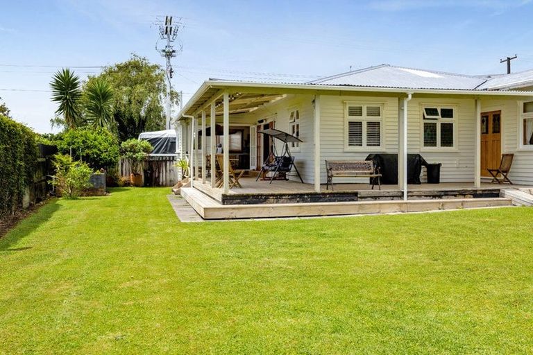 Photo of property in 58 Govett Avenue, Frankleigh Park, New Plymouth, 4310