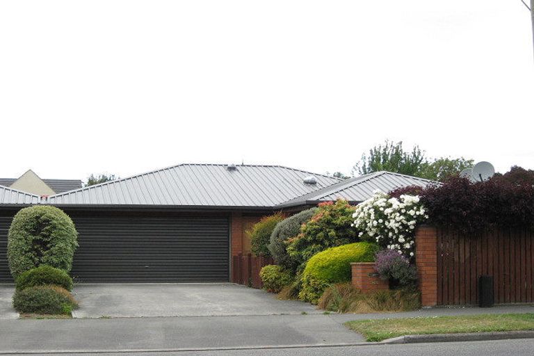 Photo of property in 2/84a Withells Road, Avonhead, Christchurch, 8042