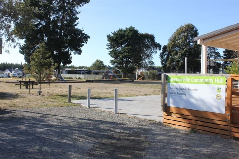 Photo of property in 12 Heyders Road, Spencerville, Christchurch, 8083