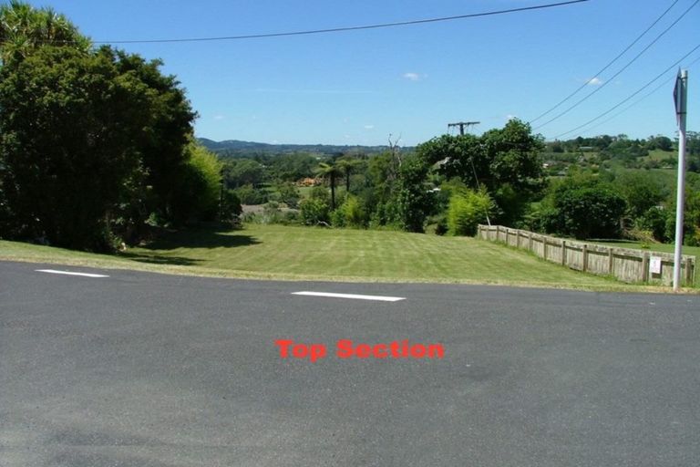 Photo of property in 41 Pohutukawa Avenue, Shelly Park, Auckland, 2014