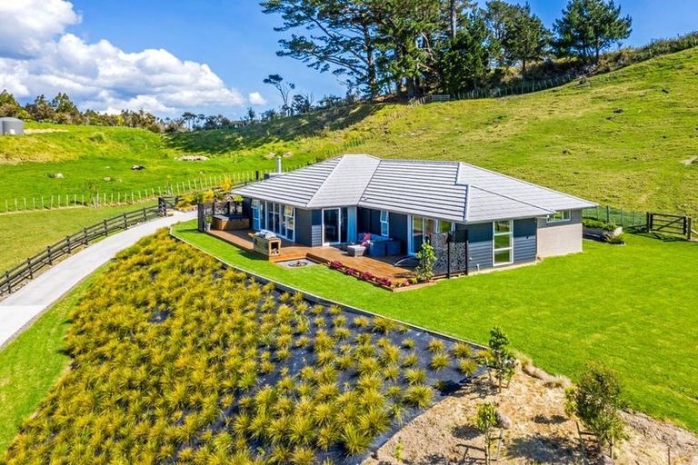 Photo of property in 67 Moses Road, Kaukapakapa, 0873