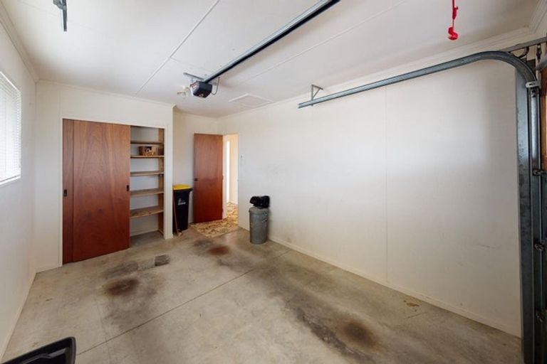 Photo of property in 42 Cedar Crescent, Feilding, 4702