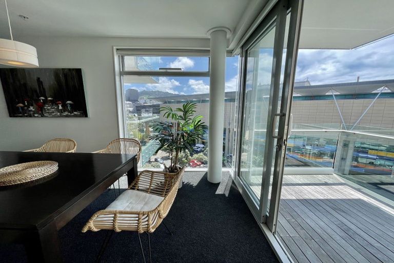 Photo of property in Piermont Apartments, 7b/82 Cable Street, Te Aro, Wellington, 6011