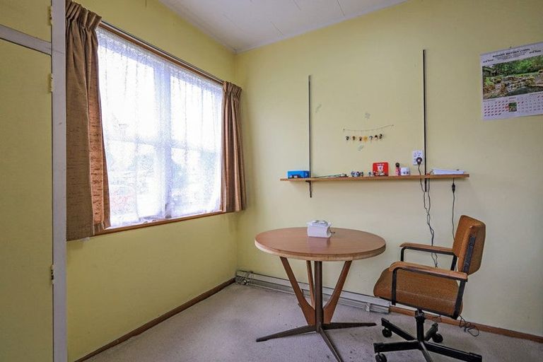 Photo of property in 210a Grove Road, Mayfair, Hastings, 4122