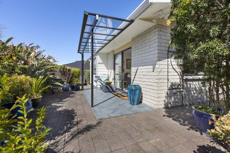 Photo of property in 3/13 Chilman Street, Strandon, New Plymouth, 4312