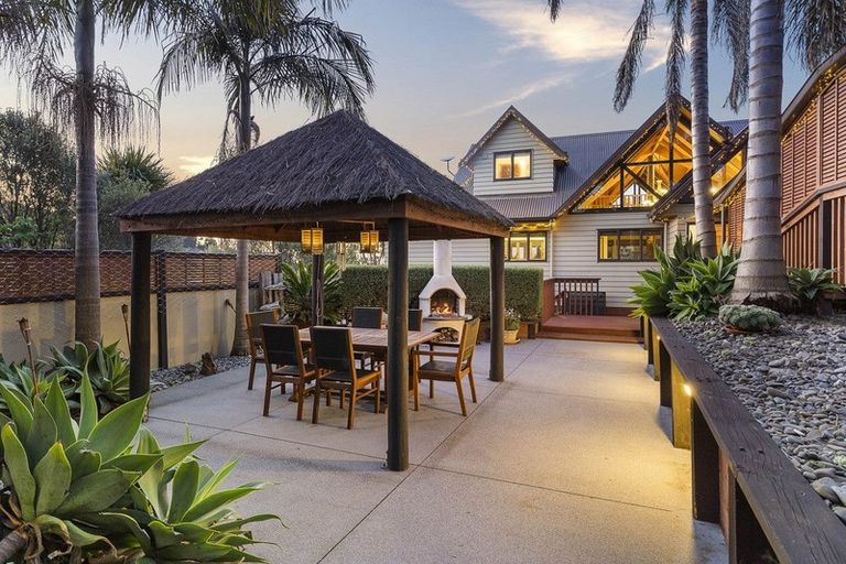 Photo of property in 17 Roger Guy Place, Welcome Bay, Tauranga, 3175