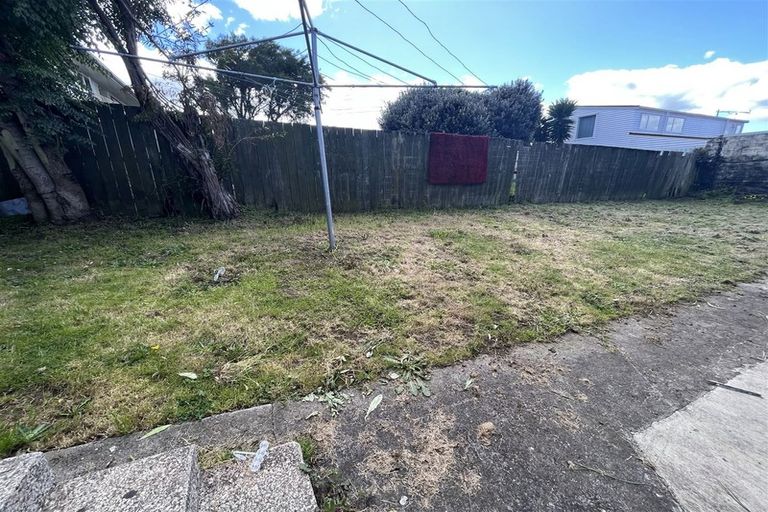 Photo of property in 16 Thompson Terrace, Manurewa, Auckland, 2102