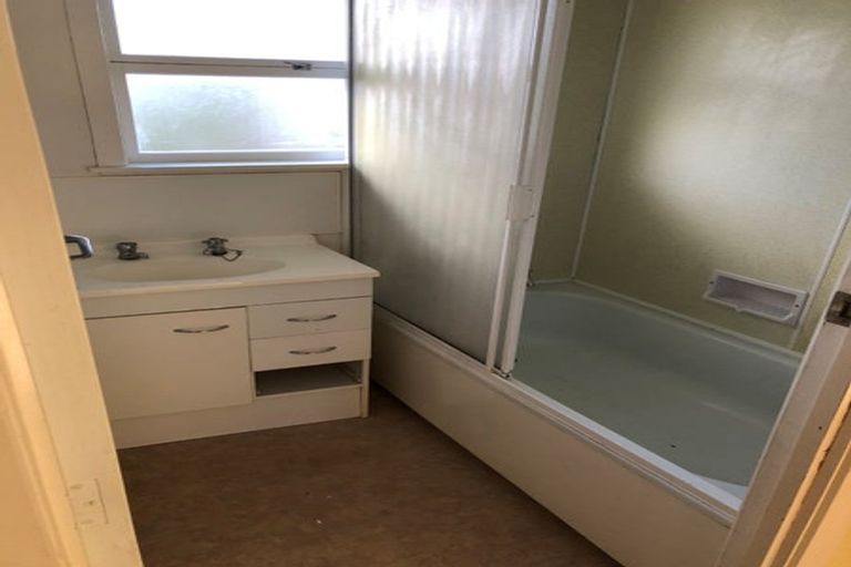 Photo of property in 2/59 Stanley Avenue, Milford, Auckland, 0620