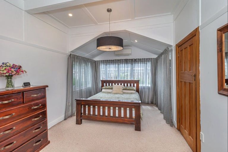 Photo of property in 556a Queen Street East, Levin, 5510