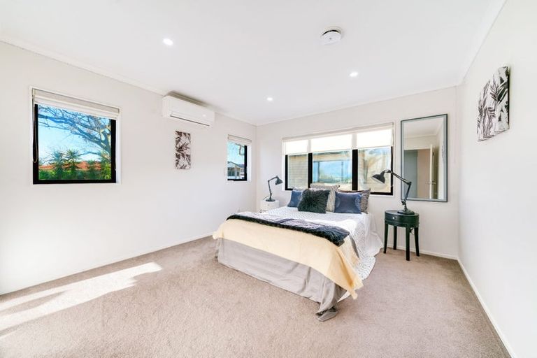 Photo of property in 1 Papahou Lane, Papatoetoe, Auckland, 2025