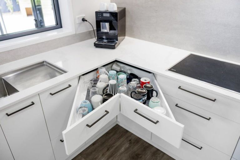 Photo of property in 6 Limousin Place, Grandview Heights, Hamilton, 3200