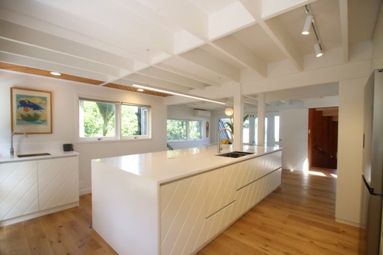 Photo of property in 67 Rosecamp Road, Beach Haven, Auckland, 0626