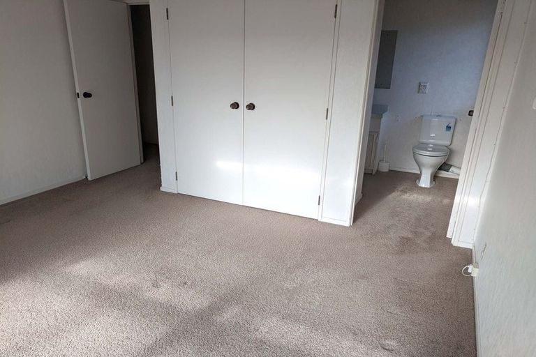 Photo of property in 18 Cromdale Avenue, Highland Park, Auckland, 2010