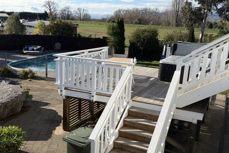 Photo of property in 99 Livingston Road, Brightwater, 7091