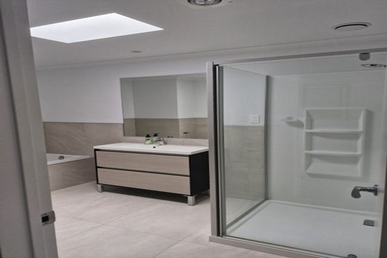 Photo of property in 64 Mettam Drive, Swanson, Auckland, 0614