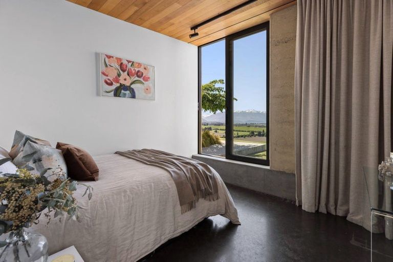 Photo of property in 633 Mount Barker Road, Wanaka, 9382