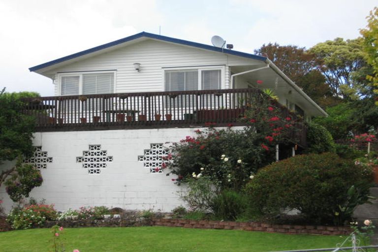 Photo of property in 39 Patts Avenue, Glendene, Auckland, 0602