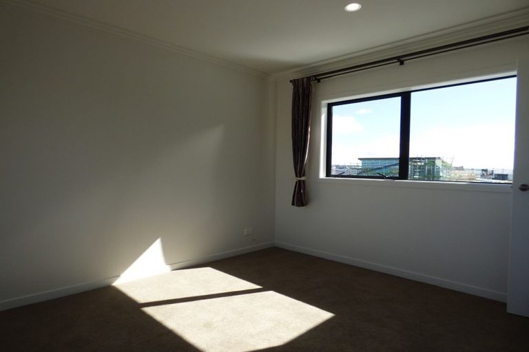 Photo of property in 14 Grey Warbler Road, Hobsonville, Auckland, 0616