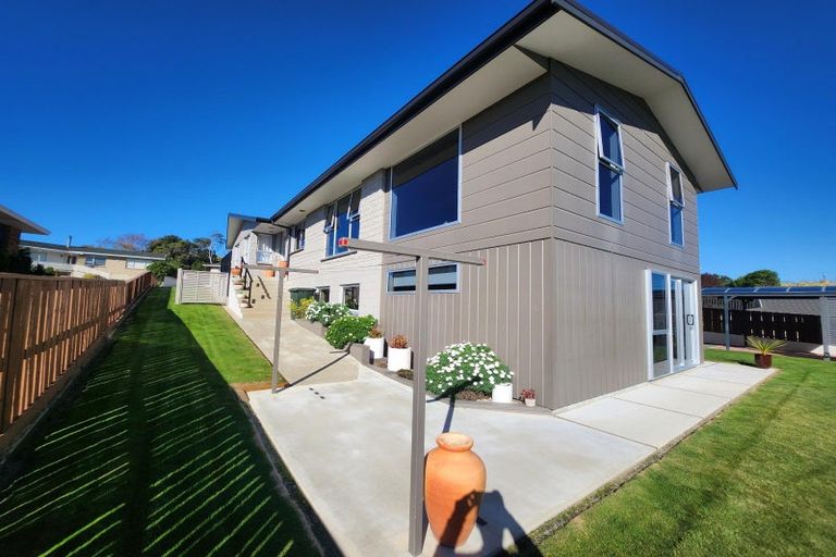 Photo of property in 8 Oakleigh Crescent, Oamaru North, Oamaru, 9400