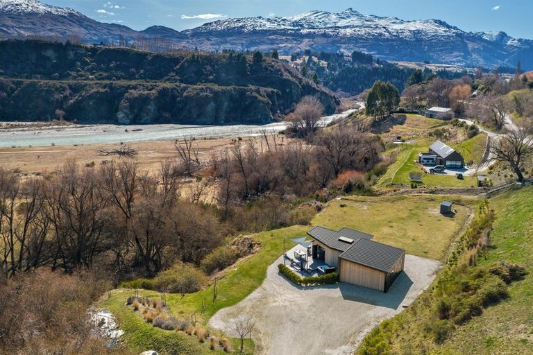 Photo of property in 362 Tucker Beach Road, Queenstown Hill, Queenstown, 9371