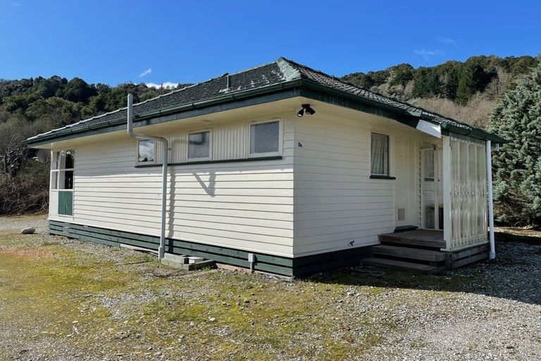 Photo of property in 5 Bridge Street, Reefton, 7830