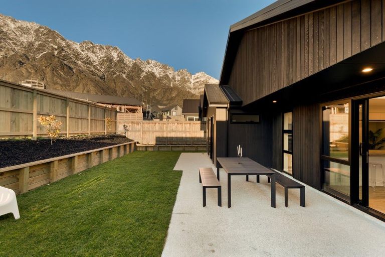 Photo of property in 50 Muster Road, Jacks Point, 9371