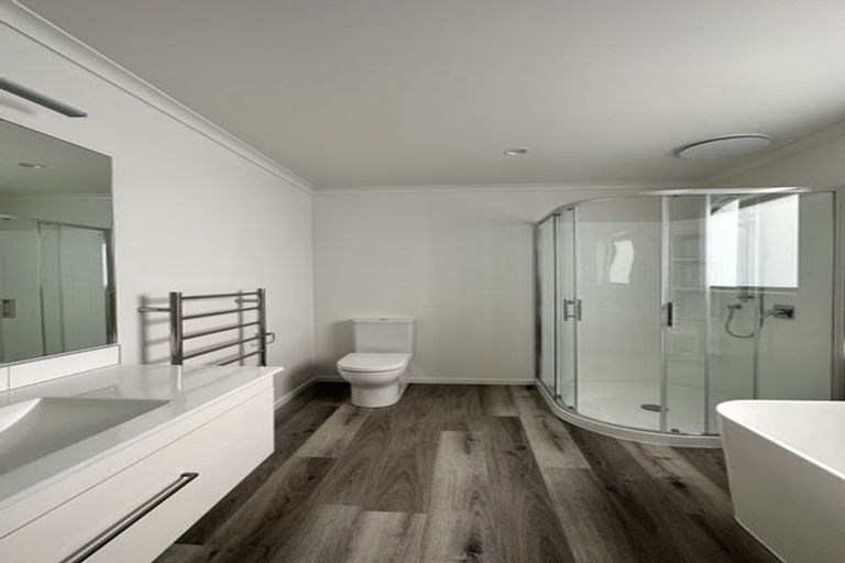 Photo of property in 14 Breakwater Way, Whitby, Porirua, 5024