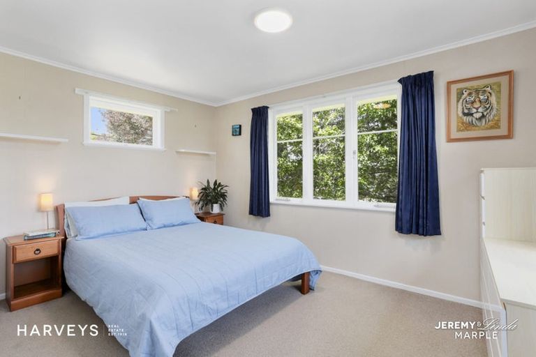 Photo of property in 120 Vodanovich Road, Te Atatu South, Auckland, 0610