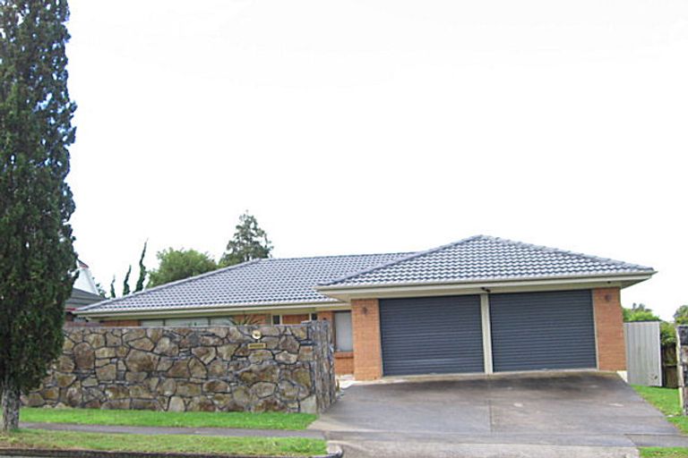Photo of property in 3 William Bryan Drive, Half Moon Bay, Auckland, 2012