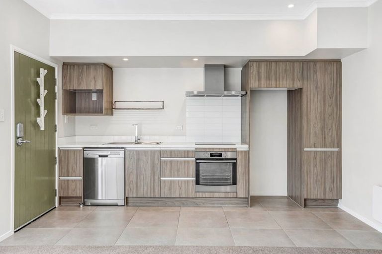 Photo of property in 22 Mollusc Road, Hobsonville, Auckland, 0616