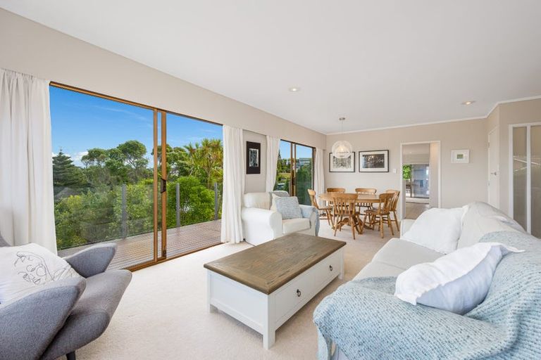 Photo of property in 23 King Richard Place, Browns Bay, Auckland, 0630