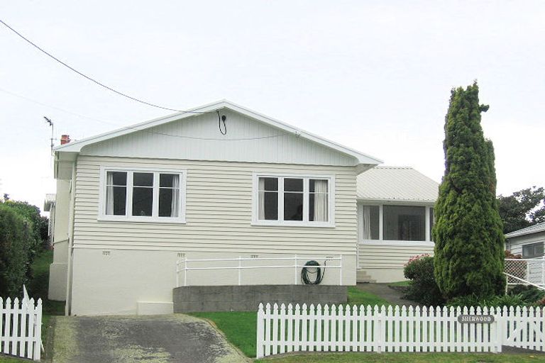 Photo of property in 27 Ocean Road, Paraparaumu Beach, Paraparaumu, 5032