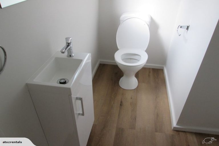 Photo of property in 410 Wairakei Road, Burnside, Christchurch, 8053