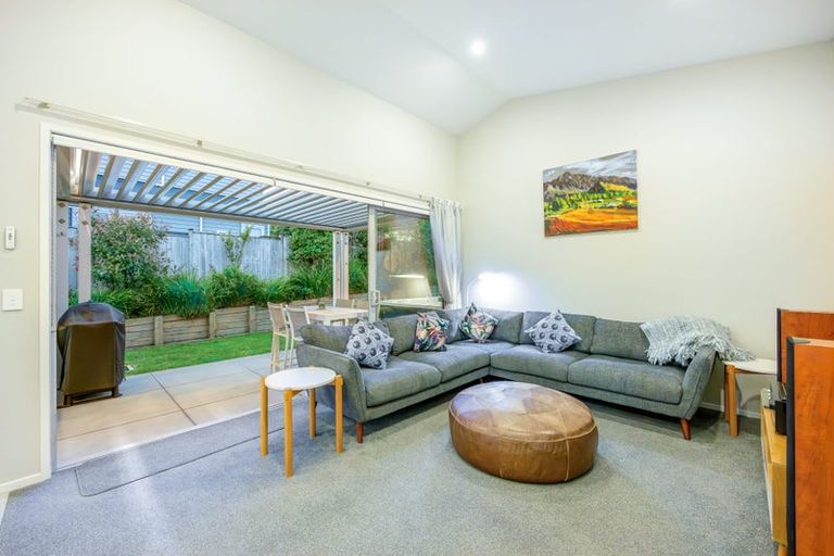 Photo of property in 3 Greenlink Rise, Long Bay, Auckland, 0630