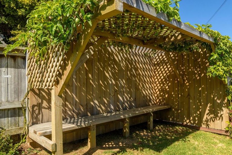 Photo of property in 52 Bureta Road, Otumoetai, Tauranga, 3110