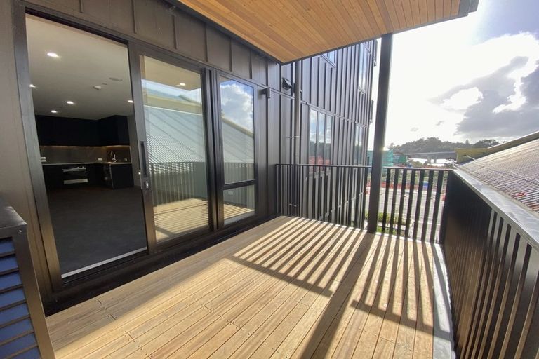 Photo of property in 203/2 Launch Road, Hobsonville, Auckland, 0616