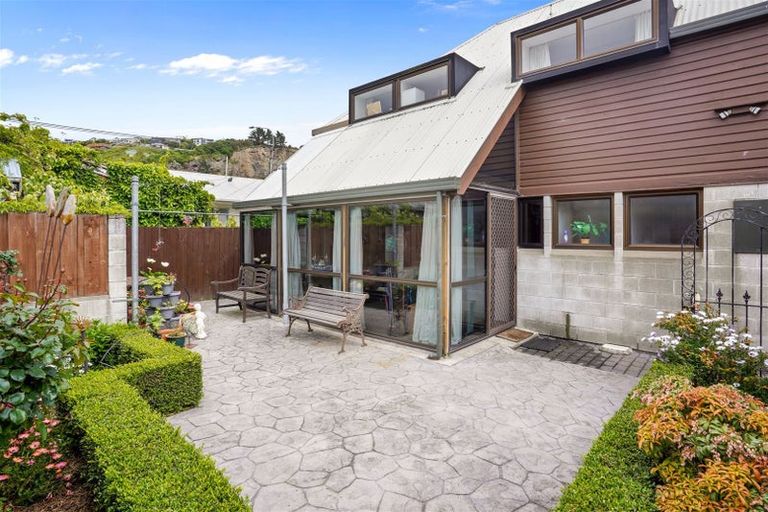 Photo of property in 2/3 Celia Street, Redcliffs, Christchurch, 8081