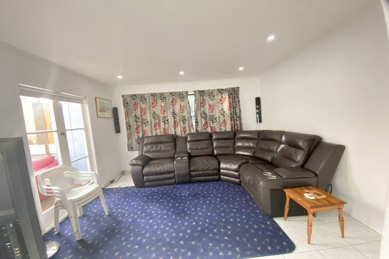 Photo of property in 9 Selwyn Road, Manurewa, Auckland, 2102