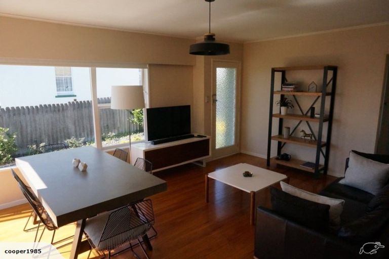 Photo of property in 1/23 Aramoana Avenue, Devonport, Auckland, 0624