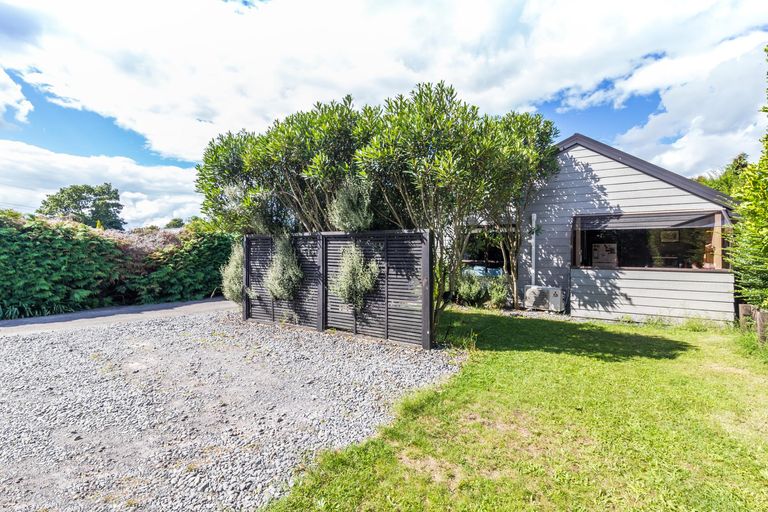 Photo of property in 2/44 Taupo View Road, Taupo, 3330