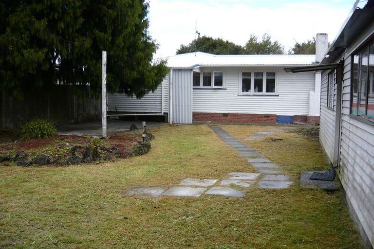Photo of property in 105 Russell Road, Manurewa, Auckland, 2102