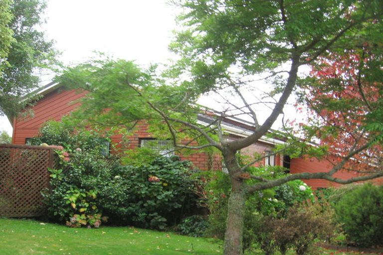 Photo of property in 39 Peterhouse Street, Tawa, Wellington, 5028